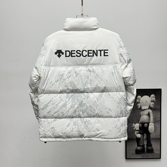 DESCENTE Unisex Ski Style Down Jacket - Picture 2 of 9